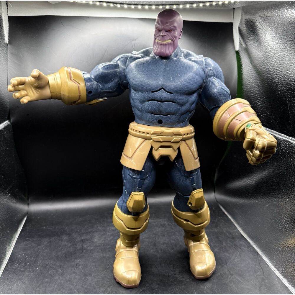 Disney Store Marvel Avengers THANOS Talking Action Figure Lights Sounds 14" Read